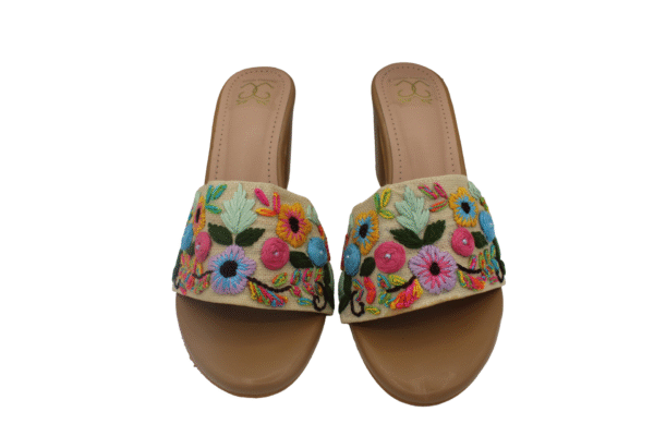 Pehraava Petals - Image 3