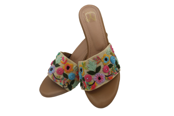 Pehraava Petals - Image 6