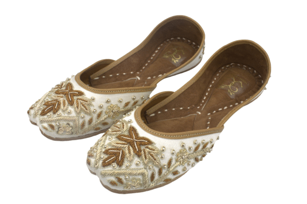 Golden Grace - Image 4